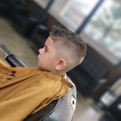 Faded Universe - Book with christina (la baby the barber)