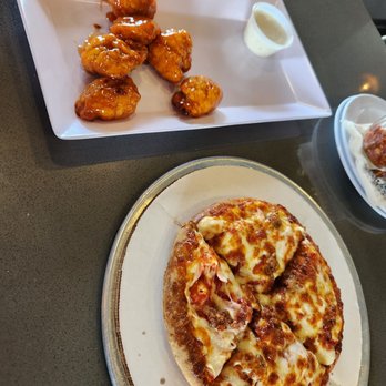 Bruco Taproom - Hot Honey Boneless Wings and a 7 Inch Meat Pizza - Pubs Near Me - Queen Creek, Arizona Bruco Taproom - Hot Honey Boneless Wings and a 7 Inch Meat Pizza - Pubs Near Me - Queen Creek, Arizona
