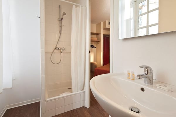 Hotel Bordeaux Clemenceau by HappyCulture by null