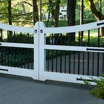 Acme Metal Designs - Driveway Gate - Metal Fabricators Near Me - Auburn, Washington Acme Metal Designs - Driveway Gate - Metal Fabricators Near Me - Auburn, Washington