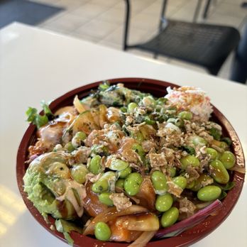 Poki Run - Regular Poke Bowl (~$15) - 4.25/5 stars - Live/Raw Food Near Me - Milpitas, California