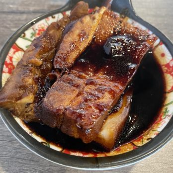 Shanghai Bistro - Two big pieces of stewed pork belly - Shanghainese Near Me - Newark, California