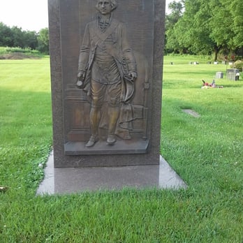 Des Moines Masonic Cemetery - George Washington bronze art - Funeral Services & Cemeteries Near Me - Des Moines, Iowa Des Moines Masonic Cemetery - George Washington bronze art - Funeral Services & Cemeteries Near Me - Des Moines, Iowa