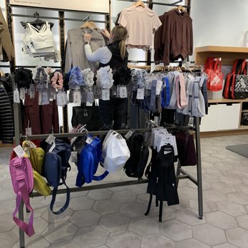 lululemon - Oakville - Sports Wear Near Me - Oakville, Ontario lululemon - Oakville - Sports Wear Near Me - Oakville, Ontario
