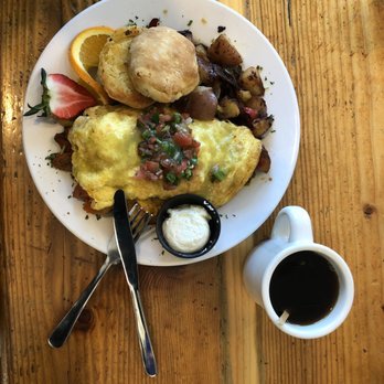 Smokey's Kitchen - Donner Pass Omelette - Barbeque Near Me - Truckee, California
