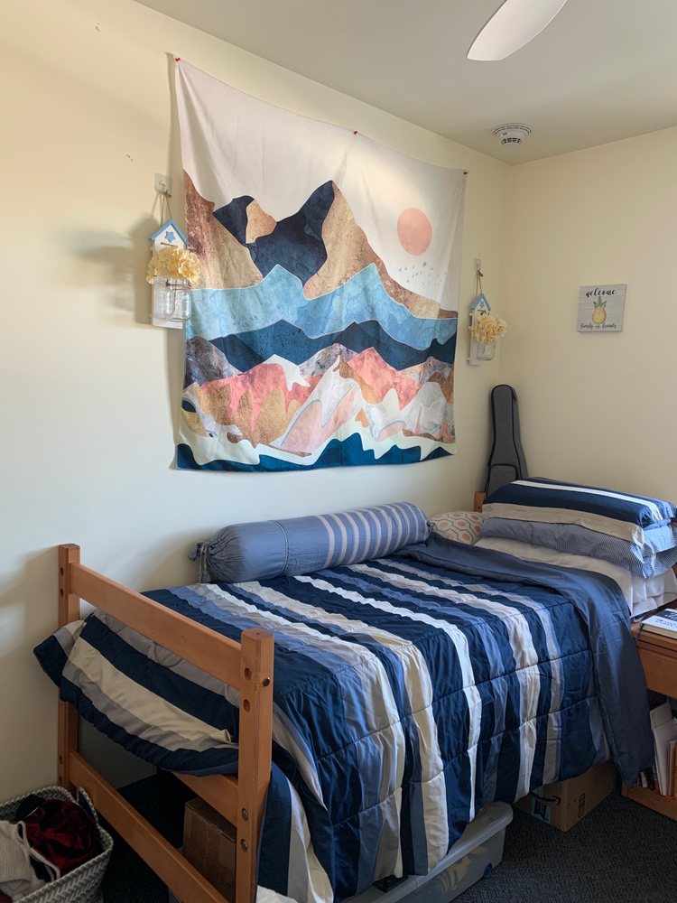 TITAN COURT Updated September 2024 10 Photos & 16 Reviews 975