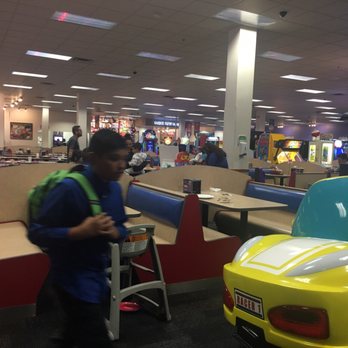Chuck E. Cheese - Still nobody around after an hour. - Pizza Near Me - San Diego, California