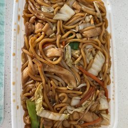 China Chen Restaurant - Chicken Lo Mein