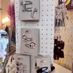 Petite Pebbles- Pasadena