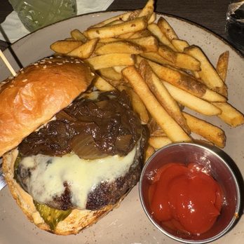 Marin - This burger was a smash hit - Seafood Near Me - Seattle, Washington Marin - This burger was a smash hit - Seafood Near Me - Seattle, Washington