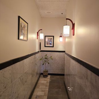 Ming's Dynasty - Hallway to restroom vibe - Chinese Near Me - Glendale, Colorado