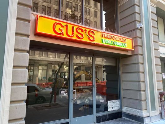 Gus's World Famous Fried Chicken by null