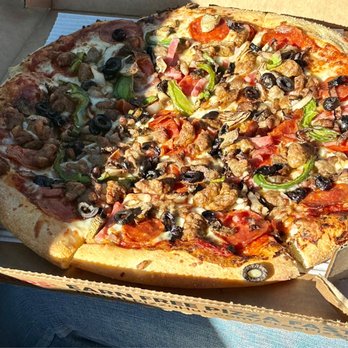 Pizza Hut - Super supreme pizza - Pizza Near Me - Eufaula, Alabama Pizza Hut - Super supreme pizza - Pizza Near Me - Eufaula, Alabama