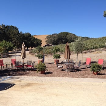 Caliza Winery - Wineries Near Me - Paso Robles, California