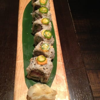 Makoto - Spicy Yellowtail with wasabi, scallion, avocado, and sliced jalapeno - Japanese Near Me - Miami Beach, Florida Makoto - Spicy Yellowtail with wasabi, scallion, avocado, and sliced jalapeno - Japanese Near Me - Miami Beach, Florida