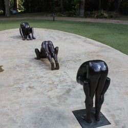 Inhotim - Escultura permanente