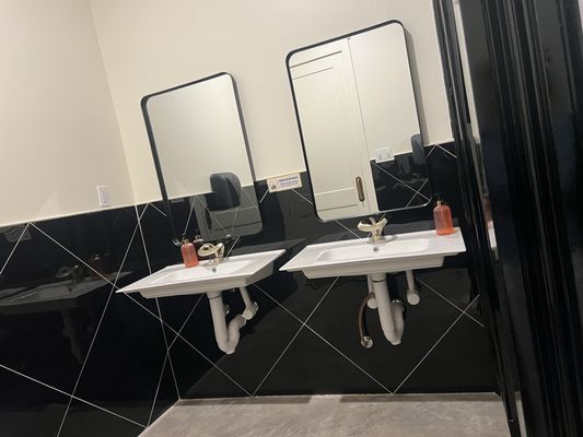 Noir Bistrot by null