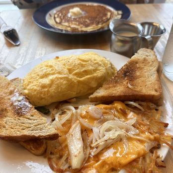 Ogden's North Street Diner - Diners Near Me - Madison, Wisconsin