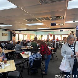 Thursday 12/11/25@1:10pm interior dining packed.