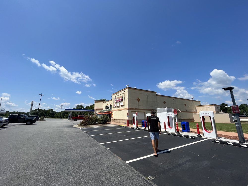 TESLA SUPERCHARGER Updated September 2024 10401 NC903, Halifax