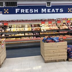Piggly Wiggly - 7/18/18. Wednesday afternoon. Interior. Driving back from Hot Springs. Had to stop! It's a Piggly Freakin' Wiggly, y'all!! You'd stop too!!