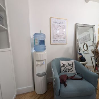 Kind Karma - Water and cozy chair - Jewelry Near Me - Toronto, Ontario