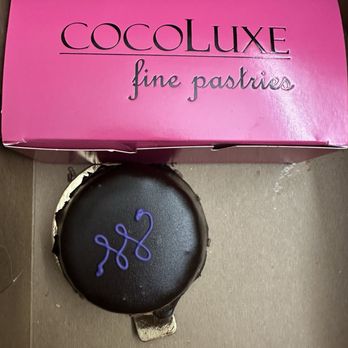 CocoLuxe Fine Pastries - This flourless chocolate cake is amazing! - Desserts Near Me - Peapack, New Jersey