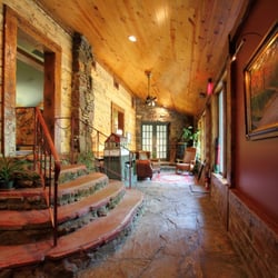 Cedar Rock Inn - Upstairs sun room