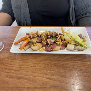 Heirloom Kitchen - Corn Beef Hash - Burgers Near Me - Stockton, California Heirloom Kitchen - Corn Beef Hash - Burgers Near Me - Stockton, California
