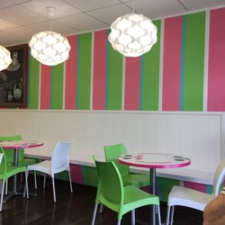 sweetFrog Premium Frozen Yogurt