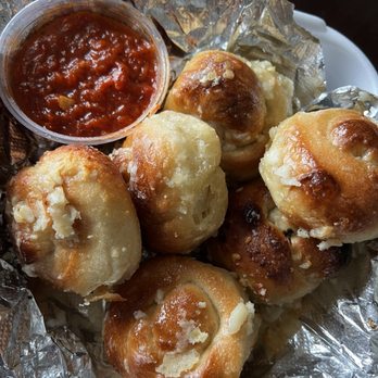 Rocco's NY Pizzeria & Pasta - Garlic knots with marinara - Pizza Near Me - Las Vegas, Nevada Rocco's NY Pizzeria & Pasta - Garlic knots with marinara - Pizza Near Me - Las Vegas, Nevada