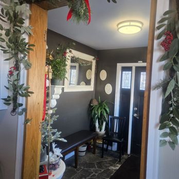 Wild Huckleberry - A mistletoe! How cute! - Breakfast & Brunch Near Me - Wenatchee, Washington