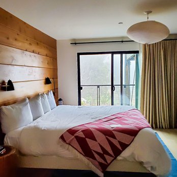 Timber Cove Resort - Hotels Near Me - Jenner, California