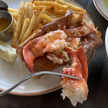 Hook & Anchor - 6oz Lobster roll (filled with mostly leg pieces) - Seafood Near Me - Dana Point, California Hook & Anchor - 6oz Lobster roll (filled with mostly leg pieces) - Seafood Near Me - Dana Point, California