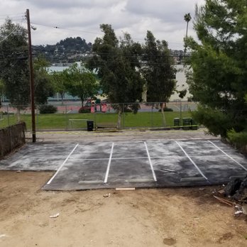 Del Rey Paving - an empty parking lot - General Contractors Near Me - Los Angeles, California Del Rey Paving - an empty parking lot - General Contractors Near Me - Los Angeles, California