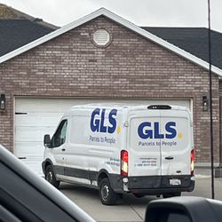 General Logistics System - Delivery driver is reckless and disrespectful