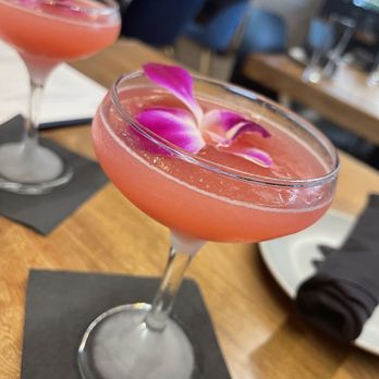 Korner 67 - Guav a lady - Cocktail Bars Near Me - Miami Lakes, Florida