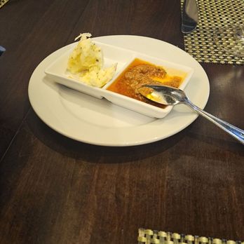 Cafe Catula - Delicious garlic butter and a tomatillo pesto sauce! - Seafood Near Me - Miami, Florida