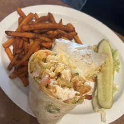 Delta 109 Tavern and Restaurant - Chicken wrap with sweet potato fries