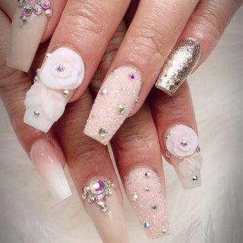 Hollywood Nails - Nail Salons Near Me - Pleasant Hill, California