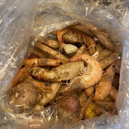 Family Catch w/ snow crabs legs, clams, and shrimp Family Catch w/ snow crabs legs, clams, and shrimp