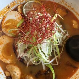 Tom Yum Tonkotsu Tom Yum Tonkotsu