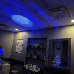 This place looks nice but the treatment is very far from serenity.... This place looks nice but the treatment is very far from serenity....