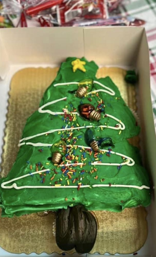 GIANT EAGLE Updated October 2024 10 Photos & 15 Reviews 6079