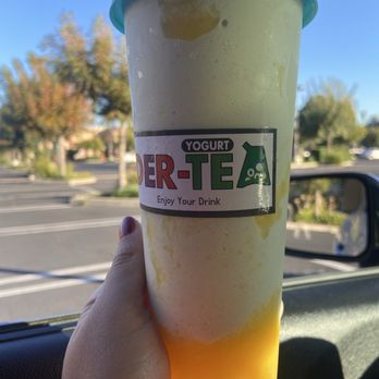 Der Tea Yogurt - Avocado Mango Yogurt Shake - Desserts Near Me - Rancho Cucamonga, California Der Tea Yogurt - Avocado Mango Yogurt Shake - Desserts Near Me - Rancho Cucamonga, California