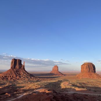Monument Valley - Monument Valley - Landmarks & Historical Buildings Near Me