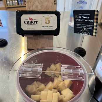 Cabot Creamery - Cheese Shops Near Me - Waitsfield, Vermont