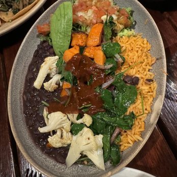 Flores Corte Madera - Veggie bowl - Mexican Near Me - Corte Madera, California
