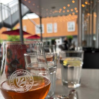 Restaurant le Bercail - Lovely outdoor patio - Canadian (New) Near Me - Baie-Saint-Paul, Quebec
