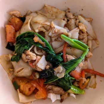 Thai Mee Up - Food Trucks Near Me - Kahului, Hawaii